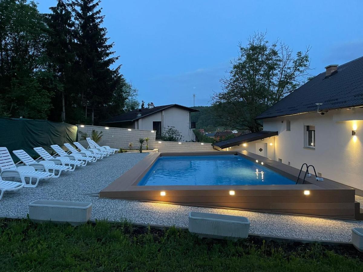Vila S Bazenom Deluxe - Gti Zagreb Eksteriør billede